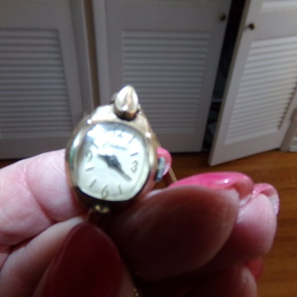Vintage‎ Endura bracelet watch Probably just needs battery